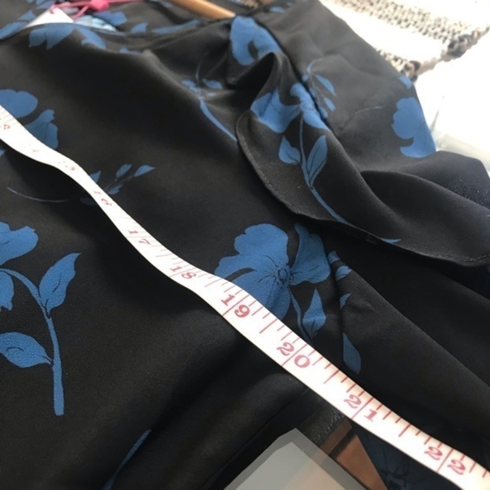 Parker Black Blue Floral Print Ruffle Long Sleeve Blouse Small - Picture 12 of 14